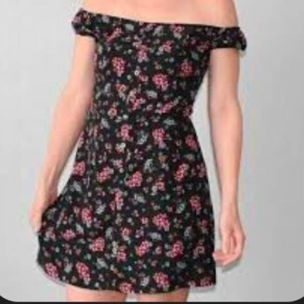 Hollister Open Shoulder Floral Mini Dress XS
